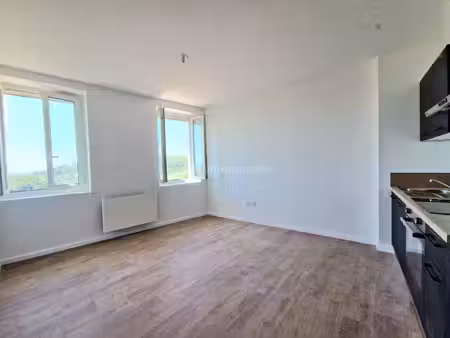 callas - t2 centre-ville en duplex
