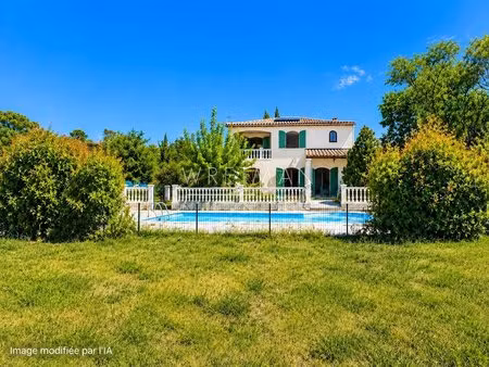 maison individuelle avec piscine et garage  au calme - montauroux