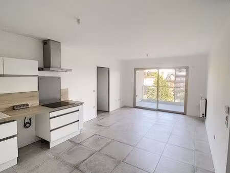location appartement 3 pièces 63m² clermont ferrand 63000