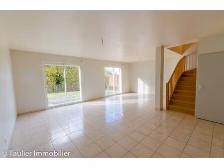 location maison 5 pièces 124m² st gervais 38470