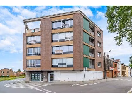appartement à vendre à place de la constitution 24 marcinelle (vbe40746)