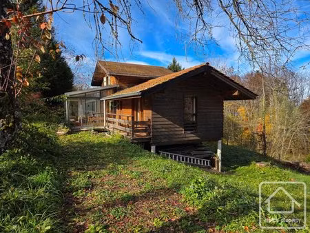 un chalet de vacances charmant avec un énorme potentiel