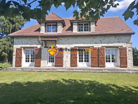 vente propriété 6 pièces 170 m2 à tréfols