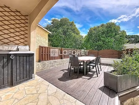 maison contemporaine 4 pièces - 90 m² - grandes terrasses - quartier résidentiel