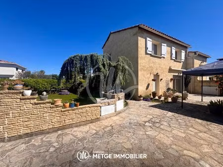charmante maison en lotissement à mauguio