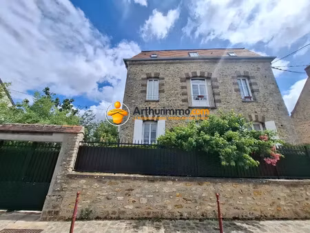 vente propriété 12 pièces 285 m2 à rozay-en-brie