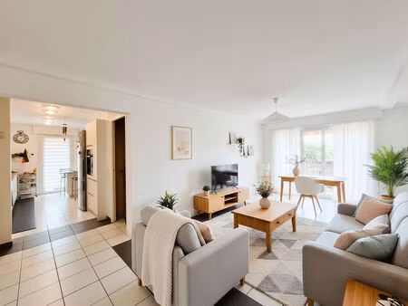 vente appartement 3 pièces  84.00m²  sète