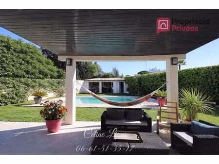 maison familiale avec piscine et appartement indépendant