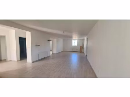 location appartement 4 pièces 120 m² à dampierre-sur-salon (70180)