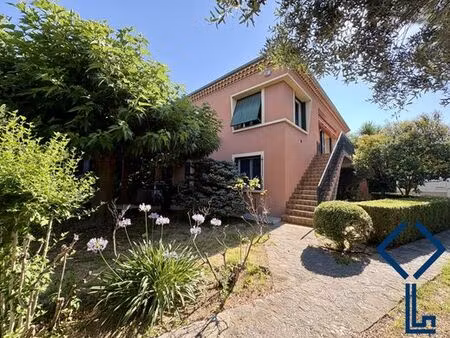 maison de luxe en vente à montpellier  occitanie