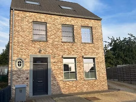 huis te koop in roosdaal met 4 slaapkamers