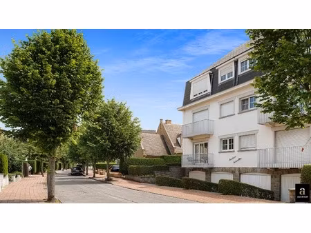 appartement te koop in knokke-heist met 2 slaapkamers