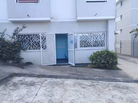 location appartement 6 pièces 106 m2 à schœlcher