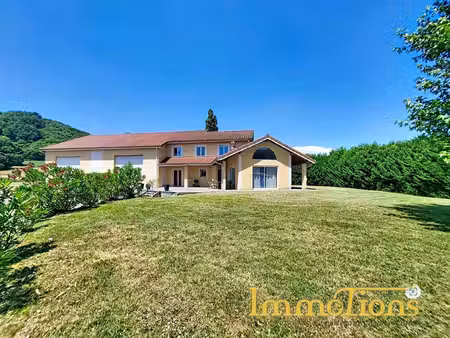 varacieux - maison familiale 168m² avec garage hors normes de 225 m² sur 3 350 m² de...