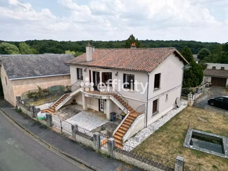 maison 7 pièces - 181 m²