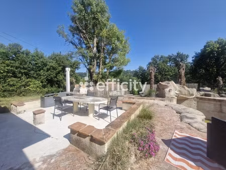 maison 5 pièces - 153 m²