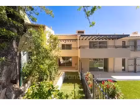 appartement de 4 pièces de luxe en vente à la garde-freinet  provence-alpes-côte d'azur