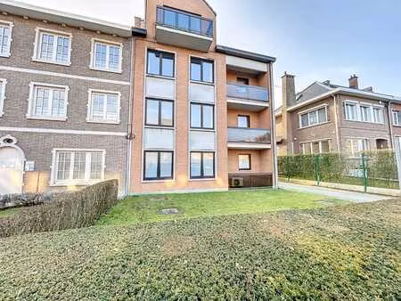 appartement luminueux 2 ch avec garage