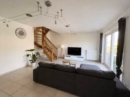duplex 2 chambres avec terrasse
