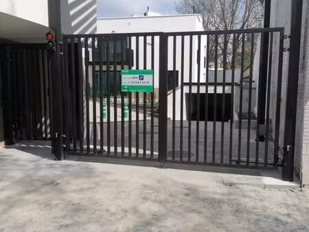 parking rommelaere - foyer laekenois (1020)