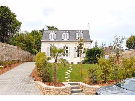 maison de luxe à vendre dans le quartier saint servan-bas sablons-solidor-la cité