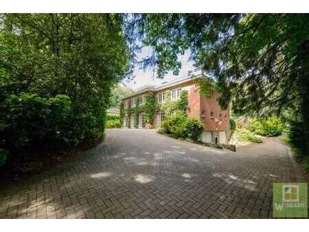 sart-tilman – villa de prestige avec piscine – 300 m²