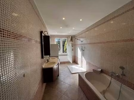 superbe appartement meublé de standing à berchem