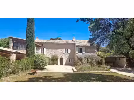 propriété avec piscine et jardin saint-restitut (26)