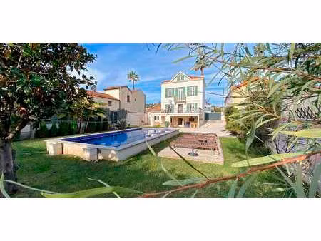maison le golfe juan (06)