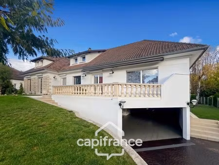 maison familiale contemporaine 7 pièces  215 m2  à ormesson sur marne (94)  quartier du...
