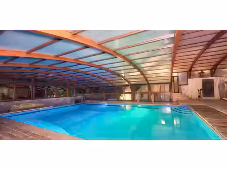 propriété avec piscine et jardin santeny (94)