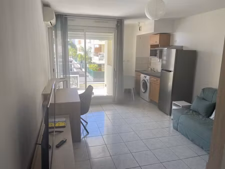 studio meuble vue et terrasse