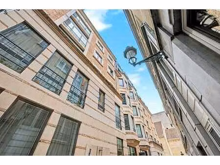 appartement au rez-de-chaussée avec terrasse près du sablon