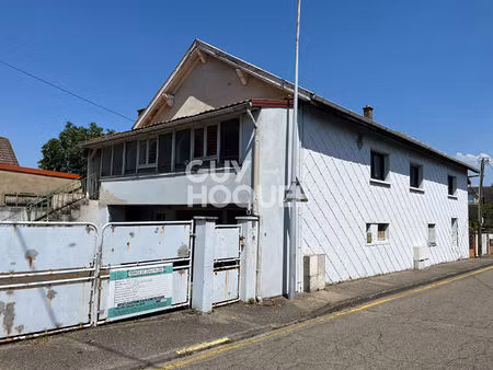 immeuble 7 pièce(s) 150 m2 à cernay (68700)