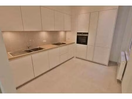 quartier trône - triplex 4 ch