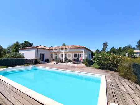 maison 4 chambres avec piscine et dépendance