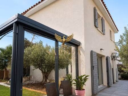 maison de luxe à vendre dans le quartier les moulins