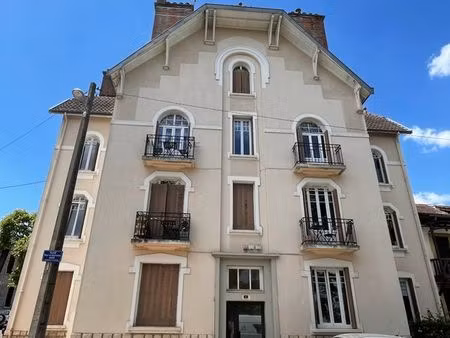 joli t2 montchapet