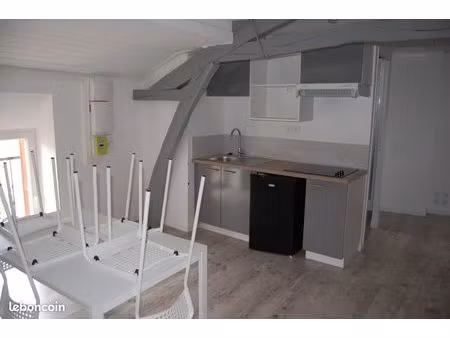 studio meublé 200m de l'iut  30m2  pompe à chaleur