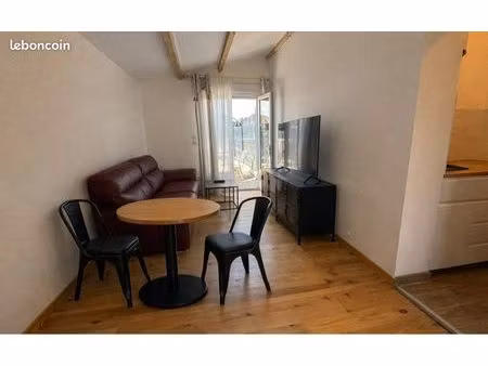 t2 meublé avec extérieur à bassens