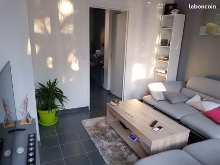 appartement t2 de 55 m² – moulins – 550 charges comprises