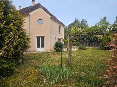 pavillon a louer avec jardin