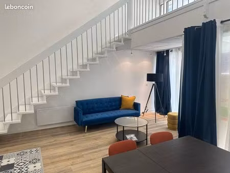 grand loft t2 meuble avec piscine et parking