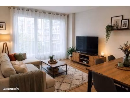 location à l’année studio