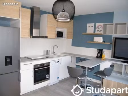 chambre 1 pièce 12 m²