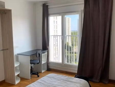 chambre 1 pièce 11 m²