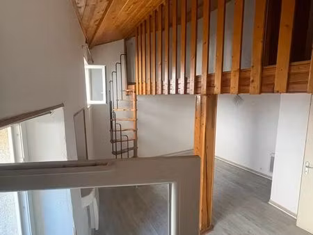 charmante maison de village avec mezzanine – 40 m² – donzère