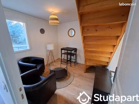 chambre 1 pièce 12 m²