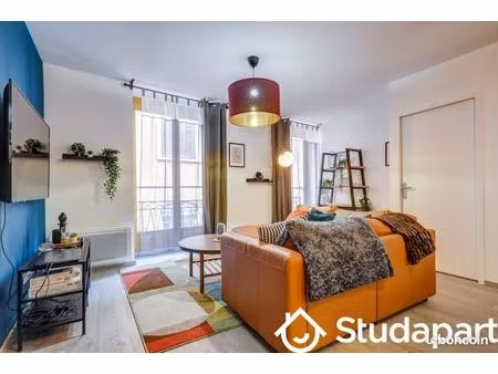 chambre 1 pièce 13 m²