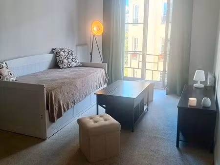studio meublé au coeur de paris 1